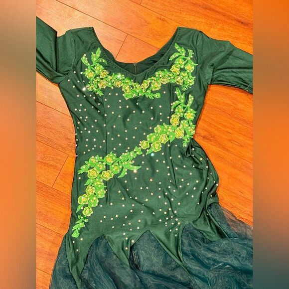 HEARTTOUCH Women Competition Dance Dress Long Sleeve Flash Rhinestone NWOT - Picture 8 of 12